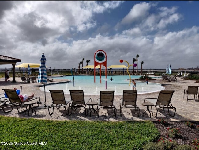 Building Photo - 8117 Tethys Ct