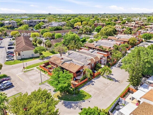 Building Photo - 6704 SW 114th Pl