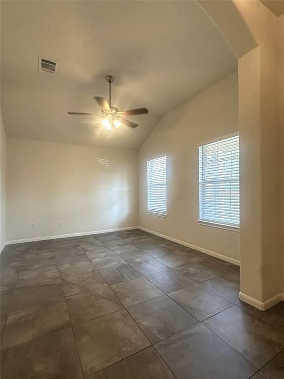 Building Photo - 722 Ranier Ln