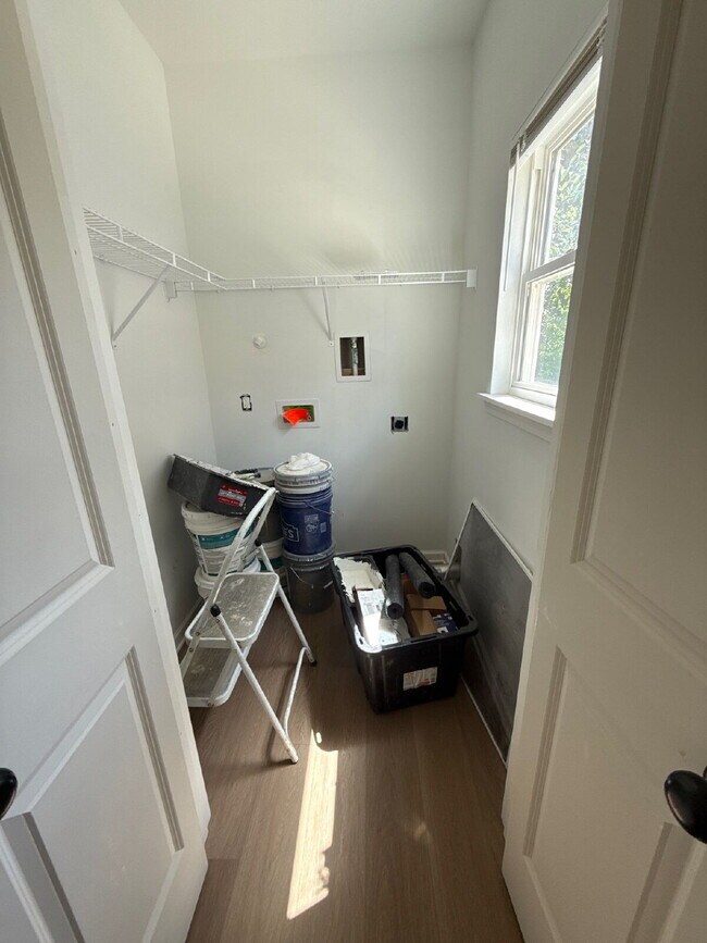 Building Photo - Fully Renovated Spacious 3BR in South Memphis – Section 8 Welcome