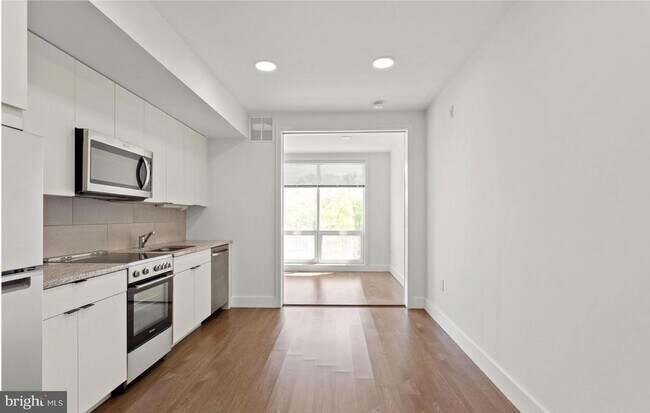 Building Photo - 2415 37th St NW