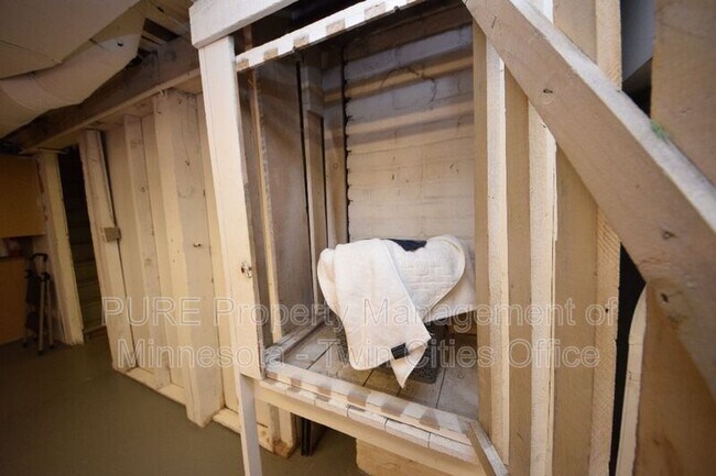 Building Photo - 4201 2nd Ave S