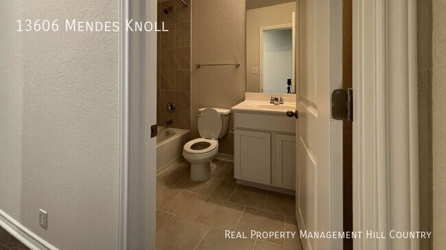 Building Photo - 13606 Mendes Knl