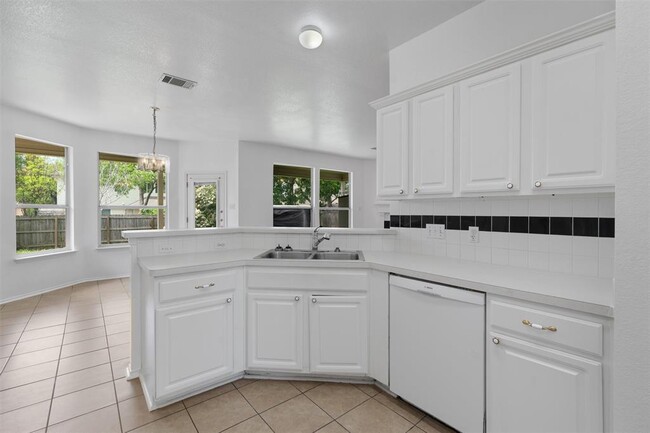 Building Photo - 7925 Osborne Dr