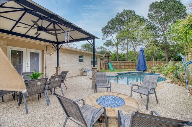 Building Photo - 1405 Delabrook Ct