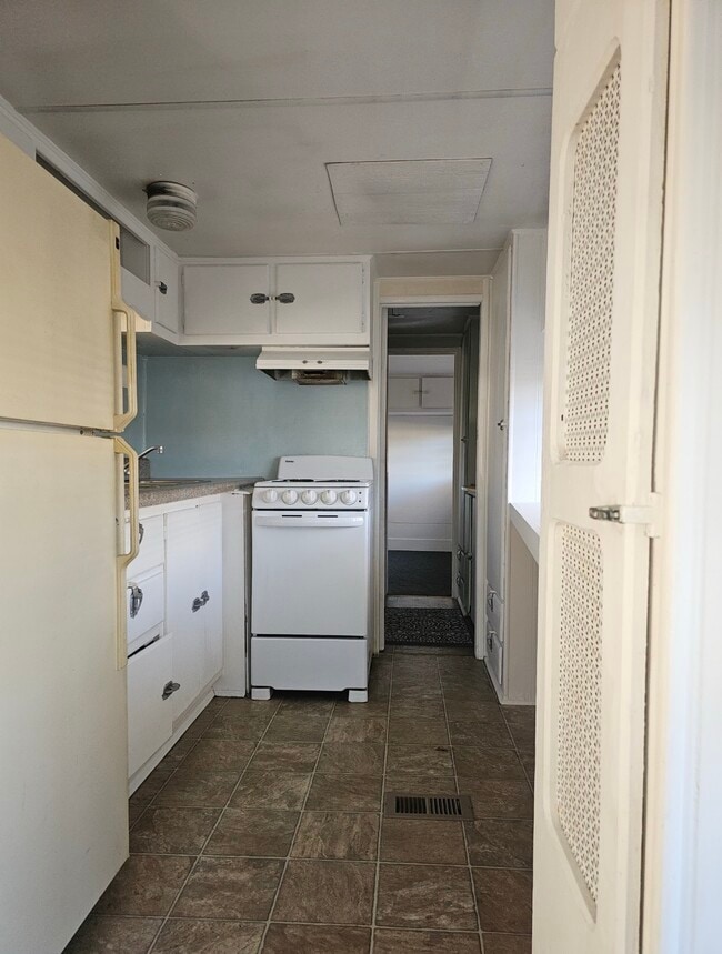 Building Photo - 115 Venado Pl