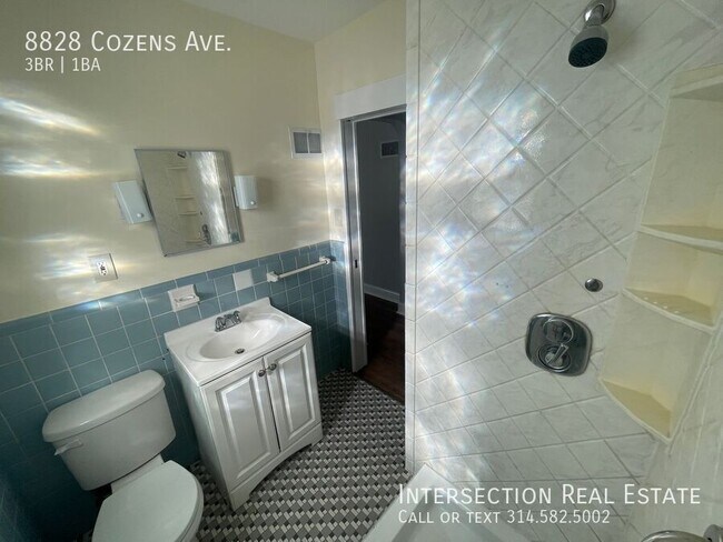 Building Photo - 8828 Cozens Ave