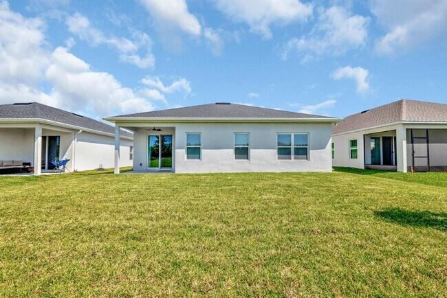 Building Photo - 12639 SW Forli Wy