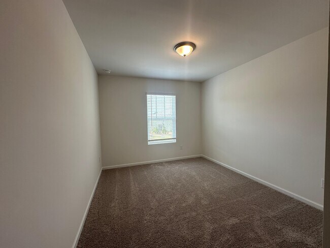 Building Photo - 3526 Nimbell Rd