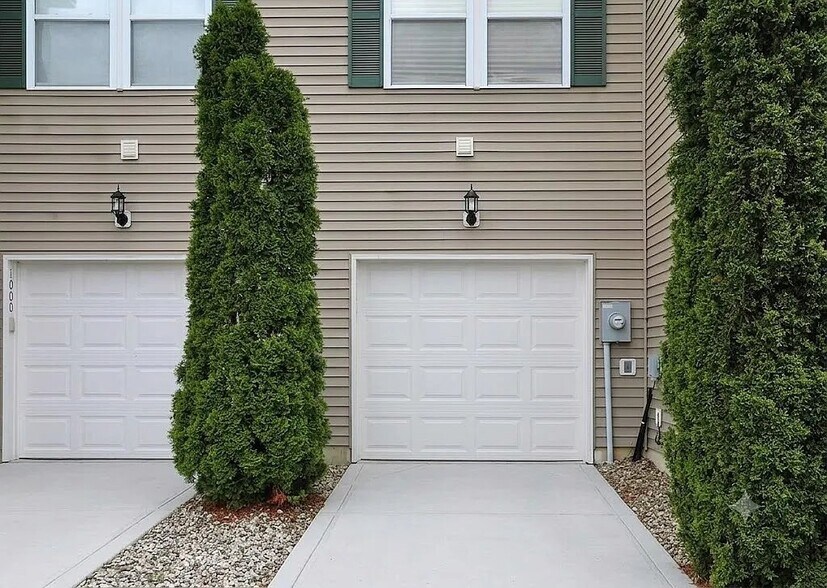 Building Photo - 13415 White Granite Dr