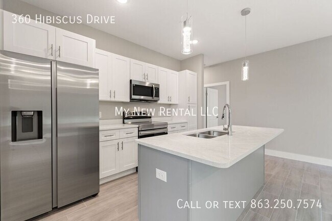 Building Photo - 360 Hibiscus Dr