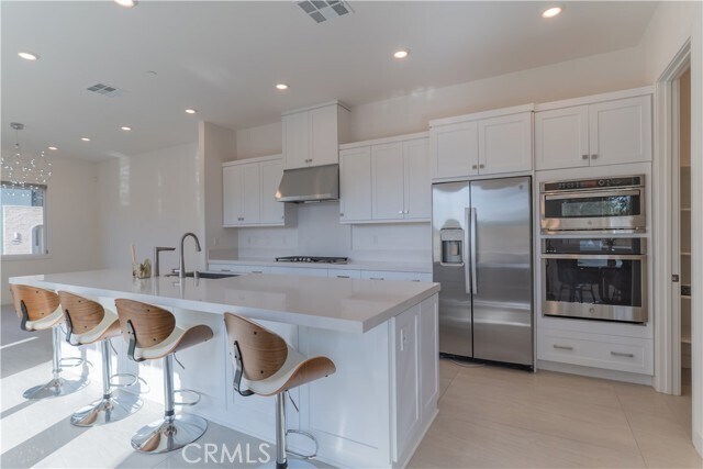 Building Photo - 301 Baluster