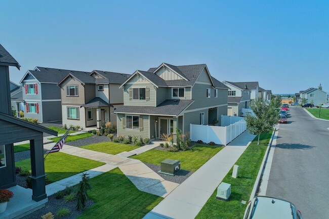 Building Photo - 24378 E Harrier Ln