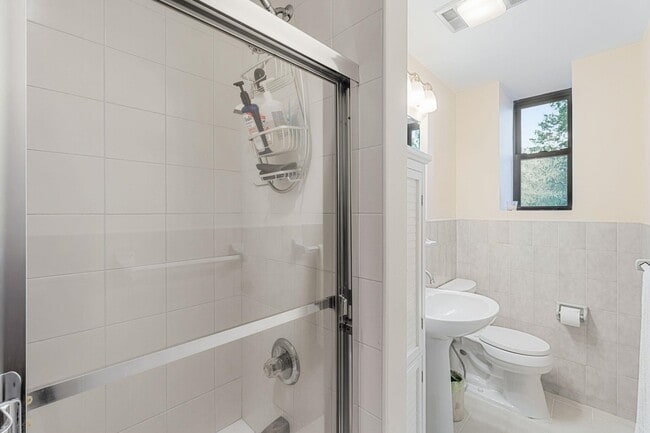 Building Photo - 50 Glenwood Ave