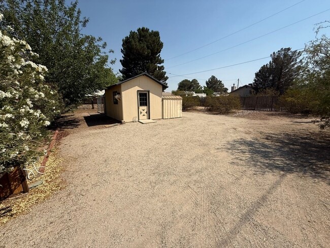 Building Photo - 2712 Spitz St