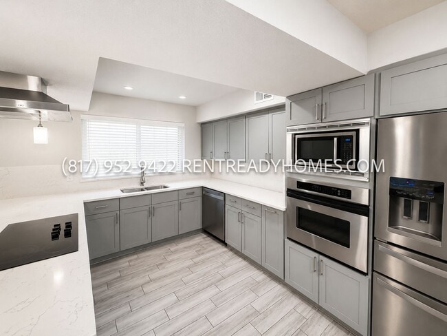 Building Photo - 12372 High Meadow Dr