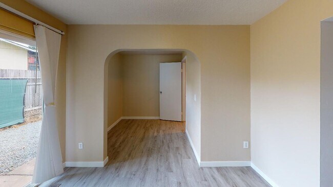 Building Photo - coh8110