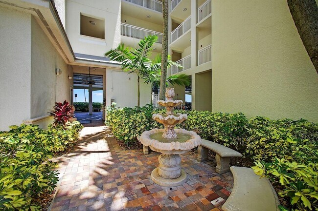 Building Photo - 275 NW Flagler Ave