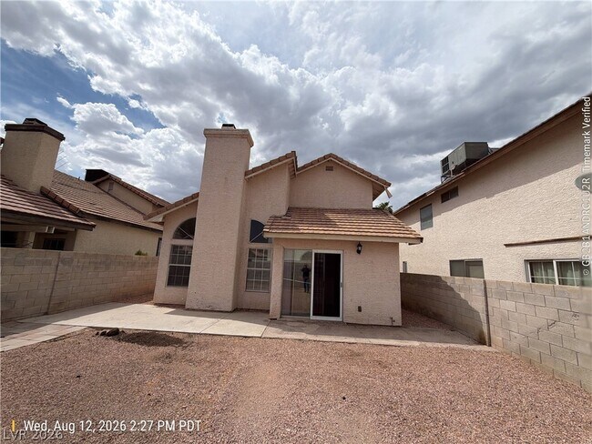 Building Photo - 7174 Shadow Crest Dr