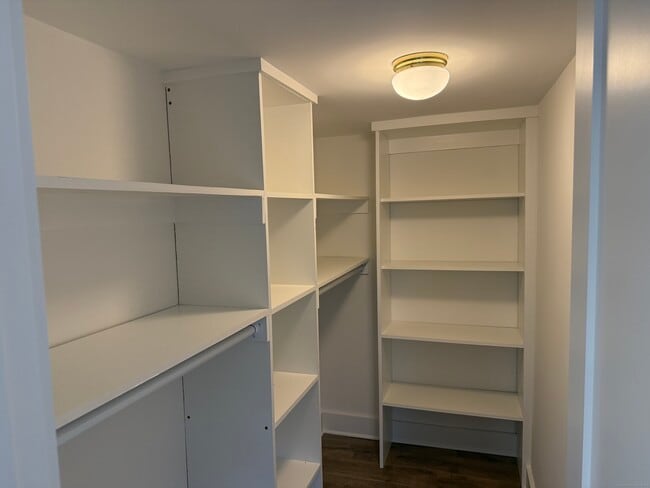 Building Photo - 141 Washington Rd