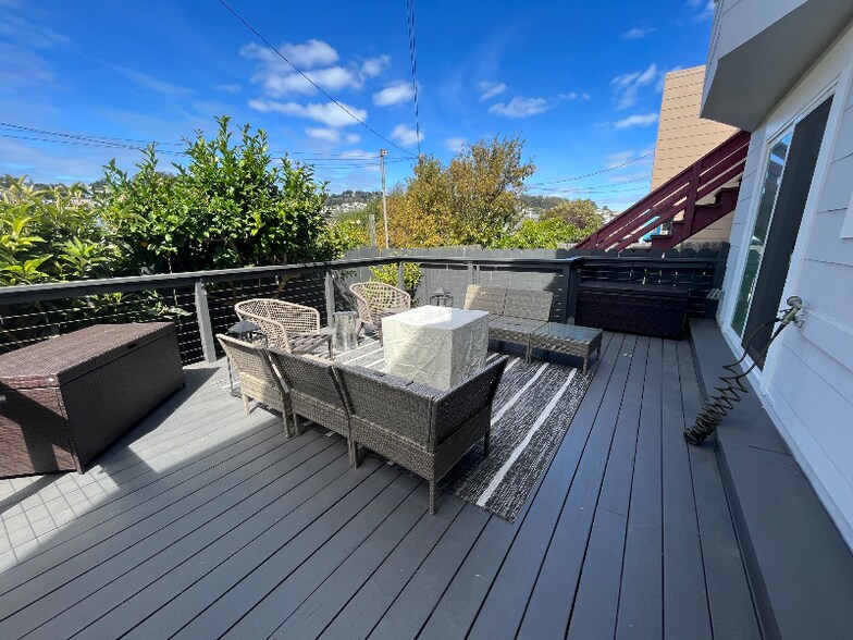 Building Photo - 14 Alemany Blvd