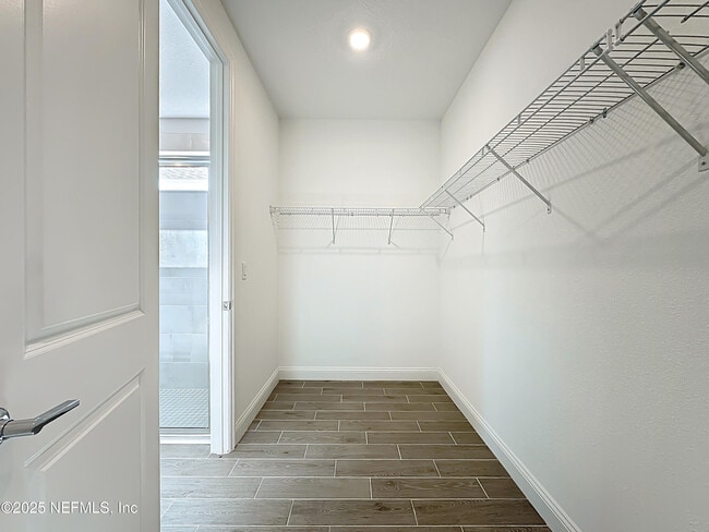 Building Photo - 289 Pentwater Rd