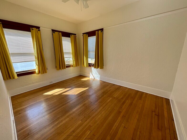 Bedroom 1 - 3908 Ibis St