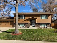 Building Photo - 10093 W Maryland Dr