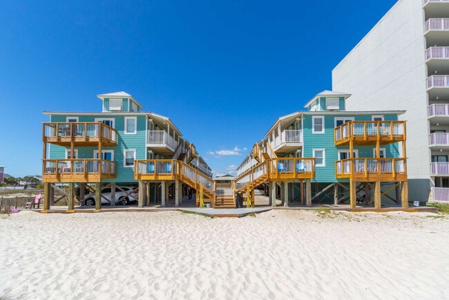 Building Photo - 1159 W Beach Blvd