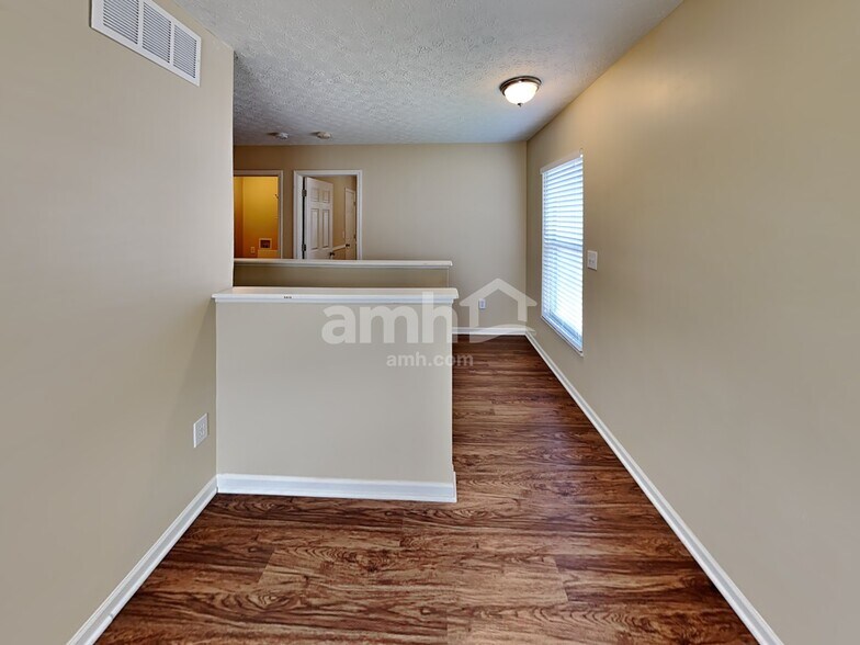 Building Photo - 191 Stonemast Loop