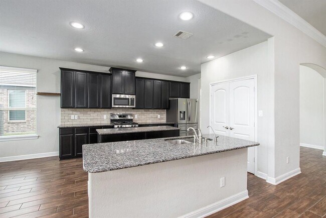 Building Photo - 18911 Cypress Bay Dr