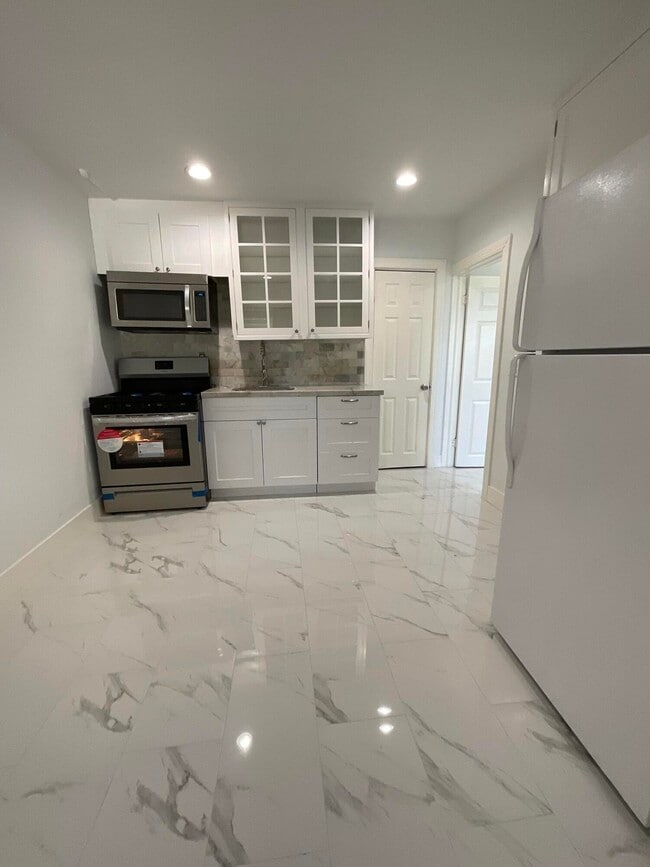 Building Photo - 3007 Georgia Ave