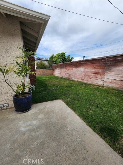 Building Photo - 2838 May Ave