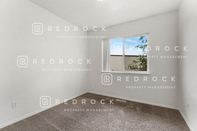 Building Photo - 4838 N Orchid Ln