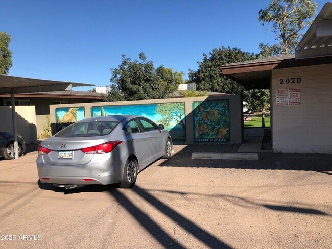 Building Photo - 2020 S Granada Dr
