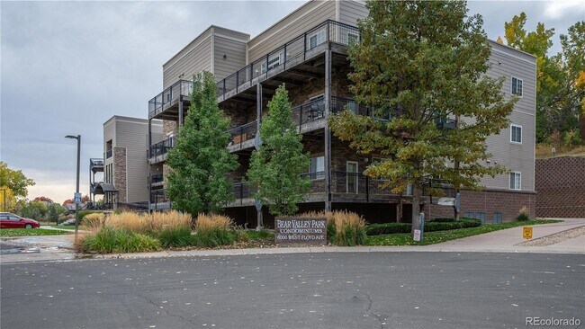 Building Photo - 6000 W Floyd Ave
