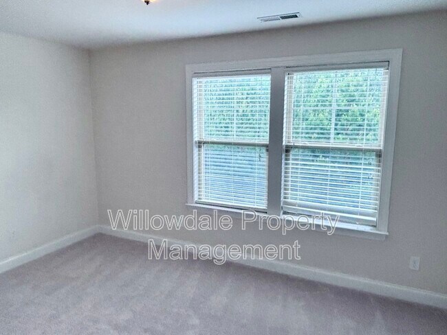 Building Photo - 315 Rosapenna Ln
