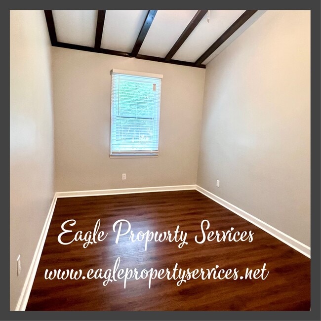 Building Photo - 2997 Hickory Ln