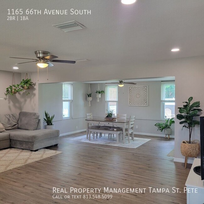 Building Photo - OUTSTANDING ST PETERSBURG POOL HOME AVAILA...