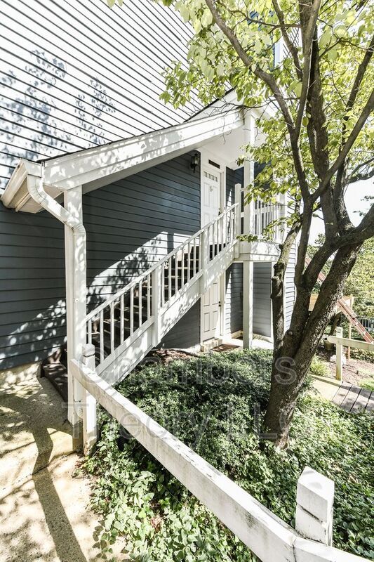 Building Photo - 2801 S Woodrow St