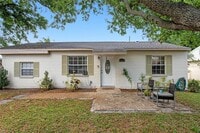 Building Photo - 4215 W Bay Vista Ave