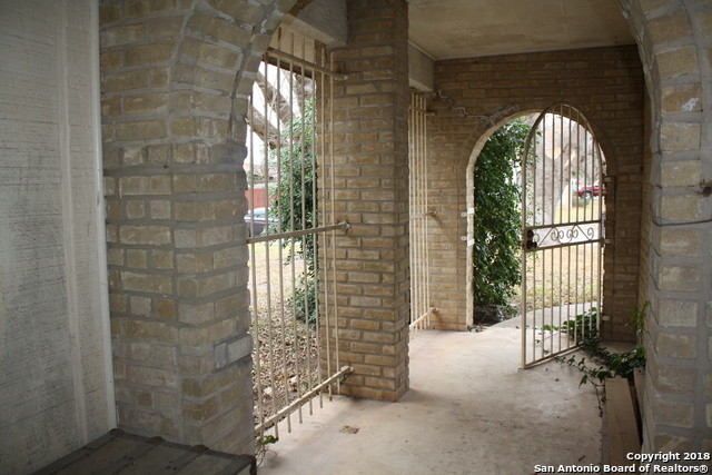 Building Photo - 6614 Cedar Hill