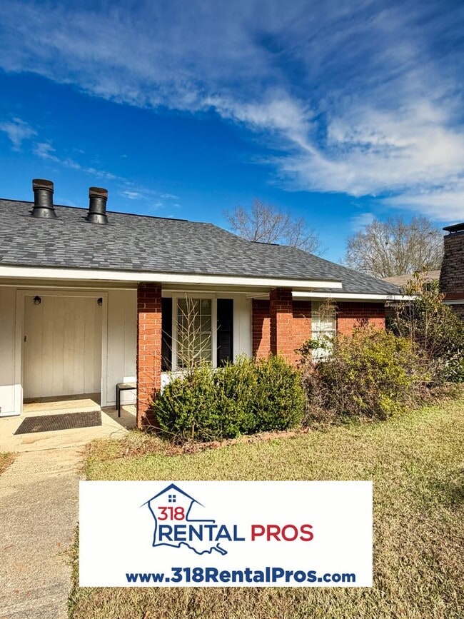 Building Photo - Camillia Circle Duplex