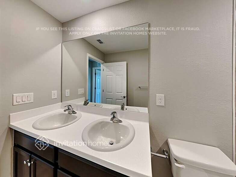 Building Photo - 16350 Perdida Ct