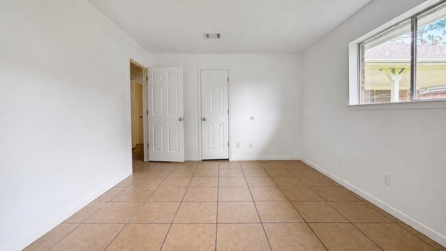 Building Photo - 4418 Ponca St