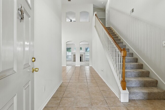 Building Photo - 18607 Camellia Dale tr