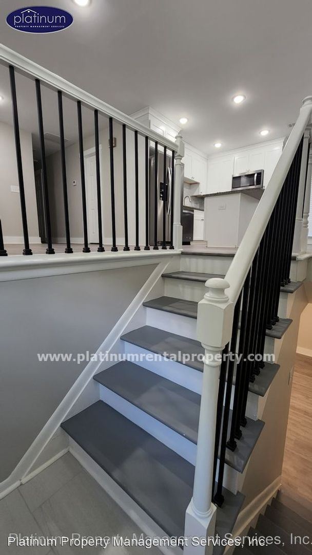 Building Photo - 4 br, 2.5 bath House - 2635 Hatfield Cir Se