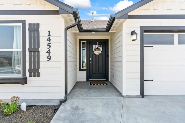 Building Photo - 14549 Tesswater St