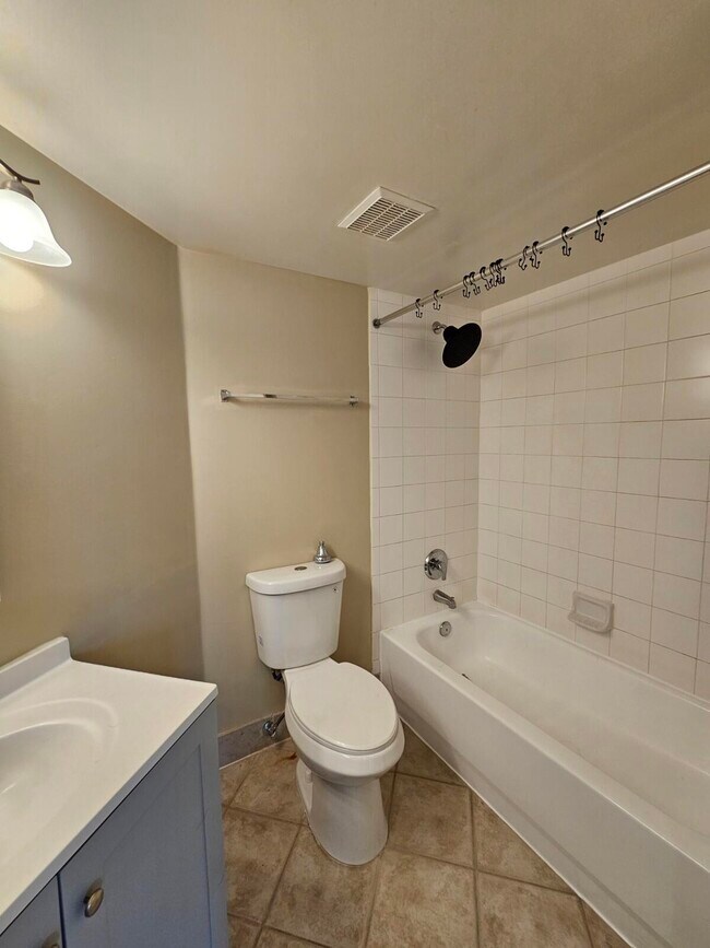 Building Photo - 4191 N Haverhill Rd