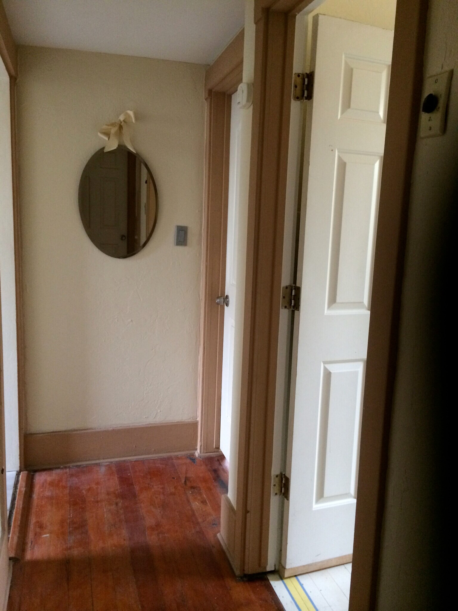hallway - kitchen to the left, bedroom to the right - 525 N 1st Ave